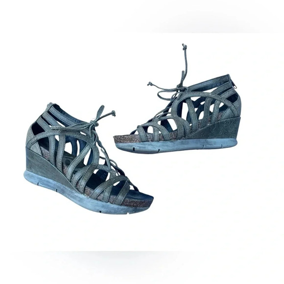 OTBT Nomadic US 7.5M Gray Leather Gladiator Lace Up Wedge Sandals Shoes - Picture 3 of 9